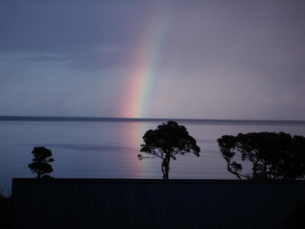 Manuka Lodge Tryphena ภายนอก รูปภาพ