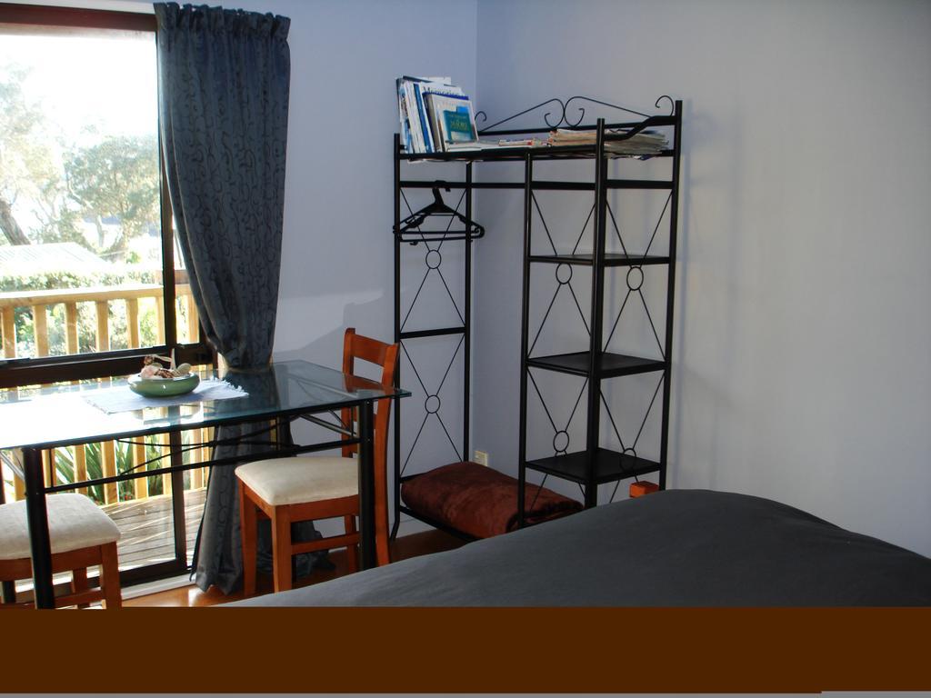 Manuka Lodge Tryphena ภายนอก รูปภาพ